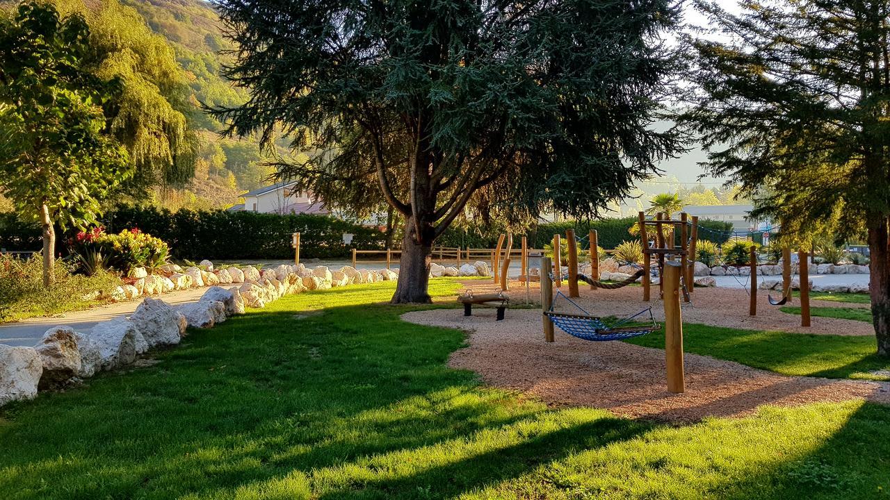 Camping Paradis La Marmotte Ax-les-Thermes Exterior foto